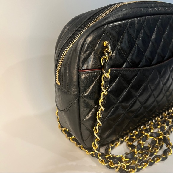 Vintage Chanel Camera Bag - Picture 4 of 16